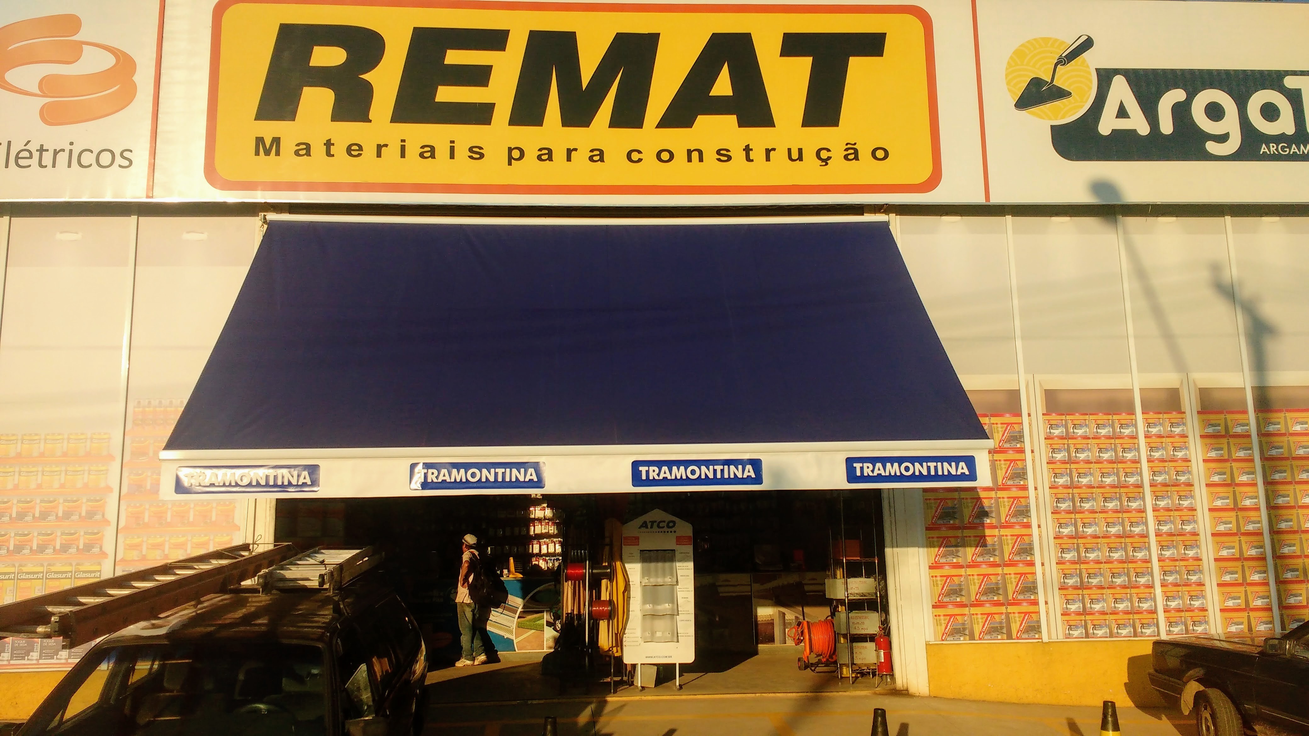 Toldo Retrátil com Braço Valinhos Toldo Retrátil com Braço Valinhos