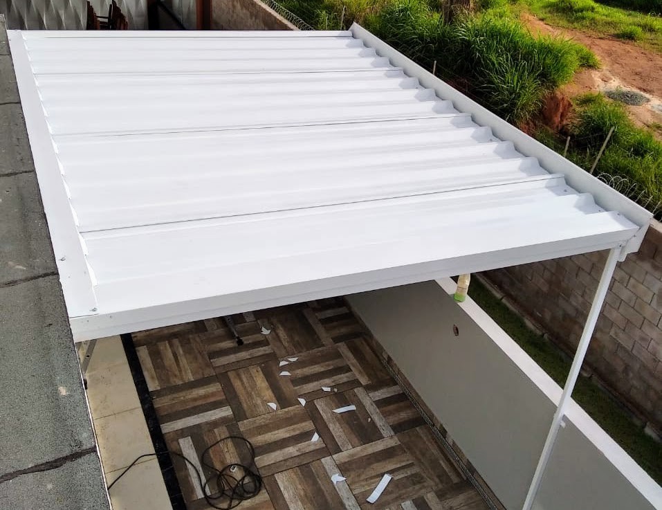 Cobertura em Telha Sanduíche Termo Acústica Itupeva Cobertura em Telha Sanduíche Termo Acústica Itupeva